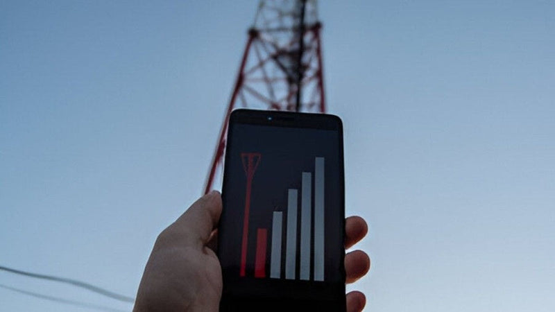 10 Reasons how Your Phone Has Weaker Signal Than Others Nearby